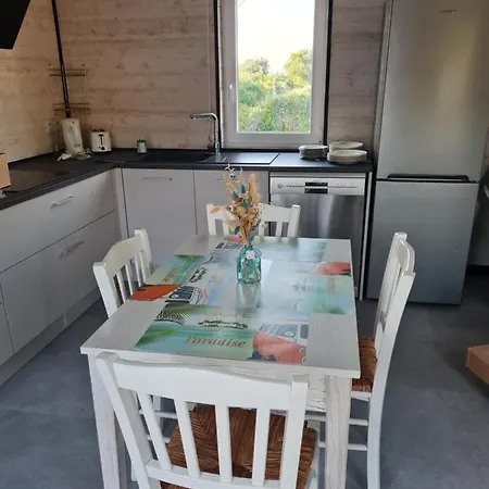 Chalet Cosy A 10min Des Plages-